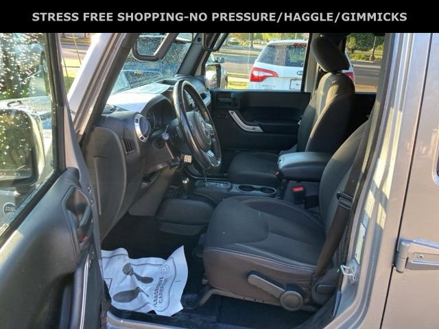 Used 2017 Jeep Wrangler Unlimited Sahara image 16