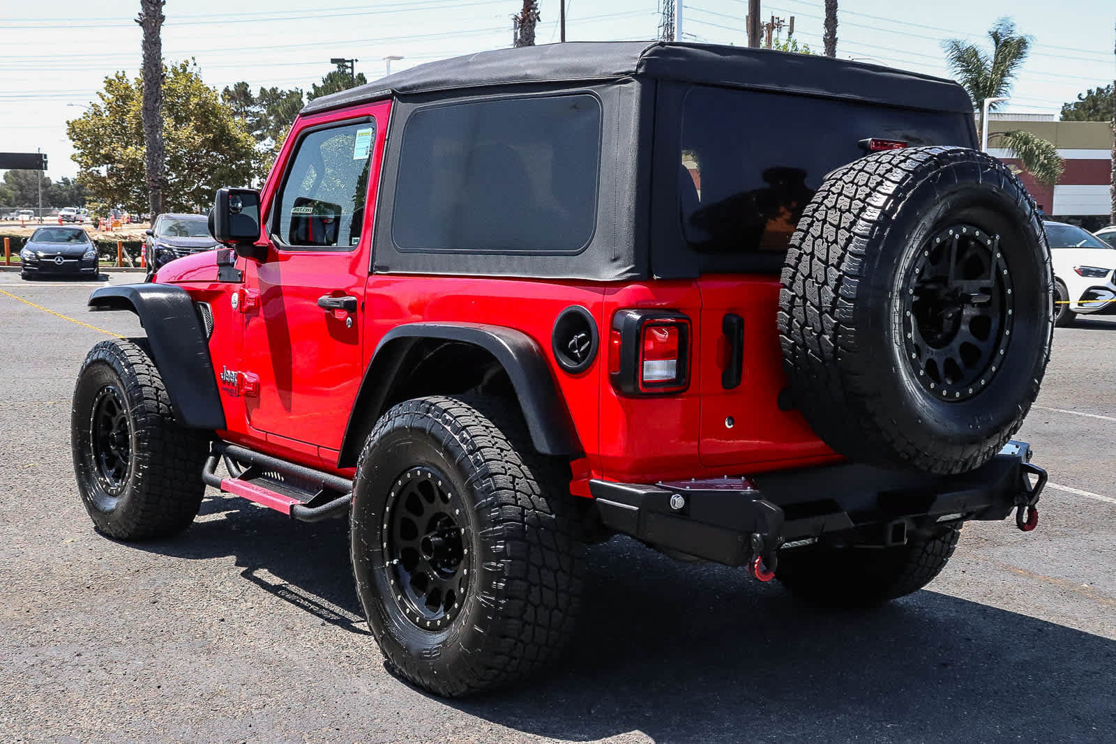 Used 2018 Jeep Wrangler Sport AWD/4WD image 9