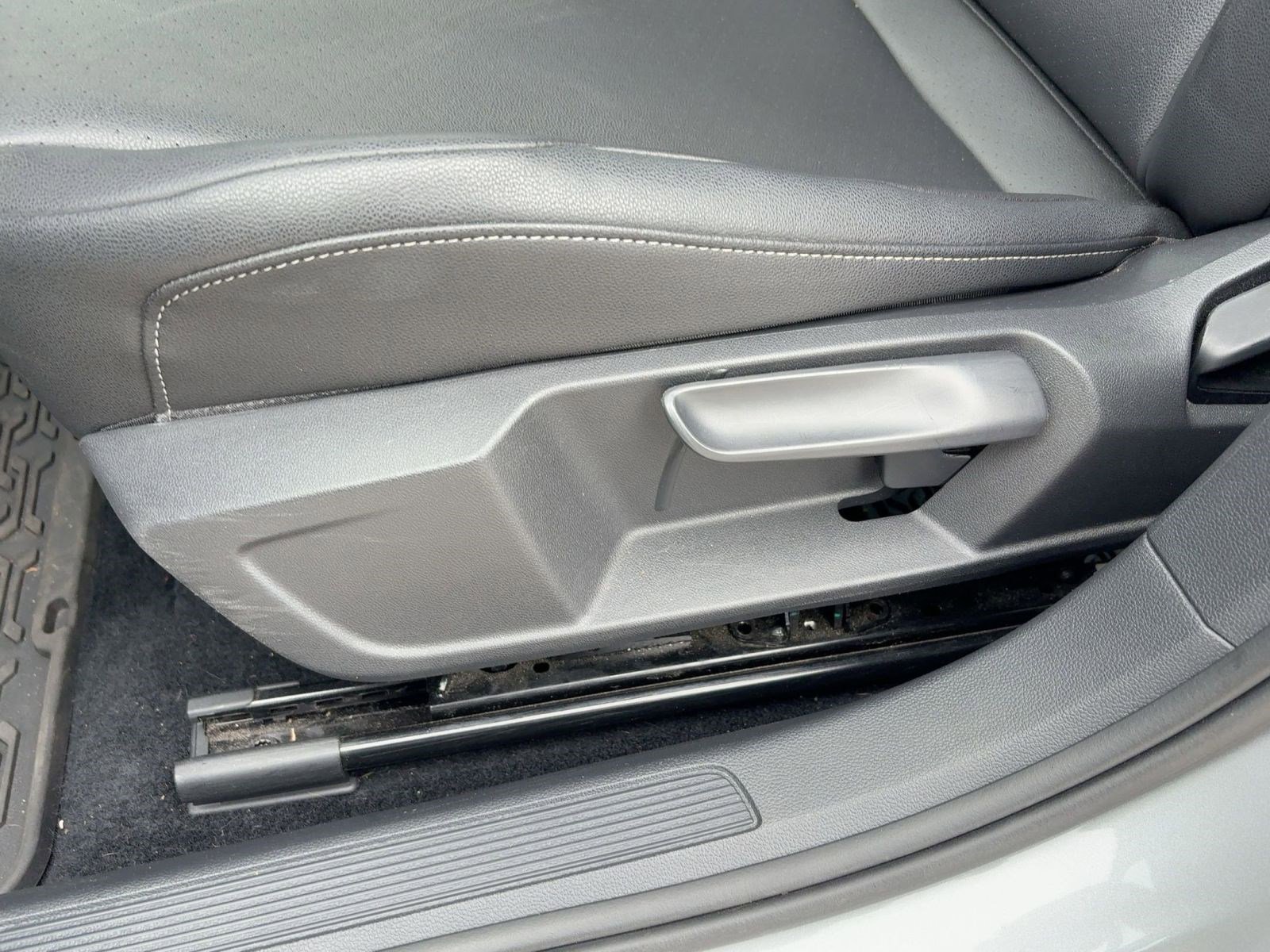 Used 2020 Volkswagen Jetta SE image 13