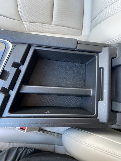 Used 2023 Buick Enclave Essence image 11