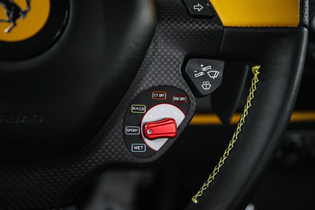 Used 2019 Ferrari 488 Pista Coupe RWD image 25