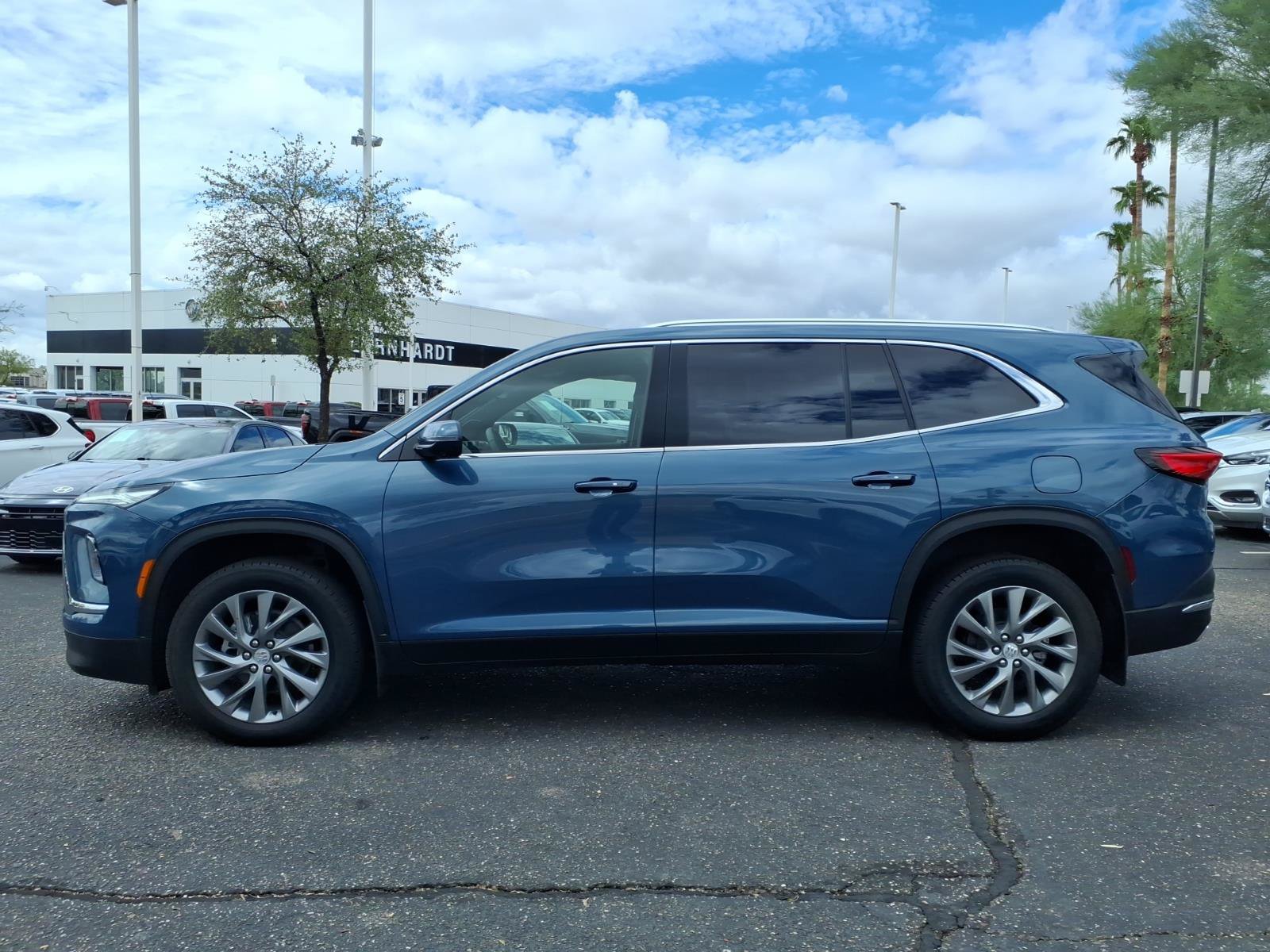 Used 2026 Buick Enclave Preferred w/ Power Package AWD/4WD image 8