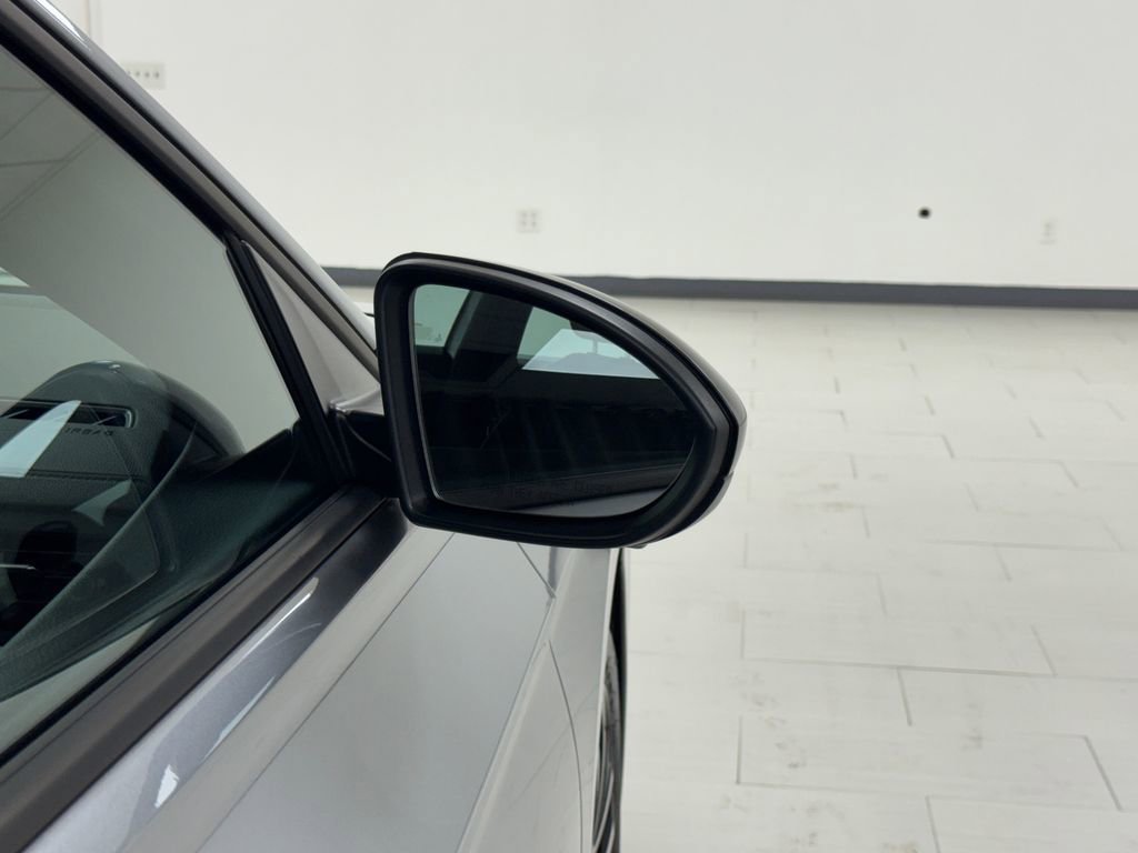 Used 2023 Volkswagen Jetta Sport image 32