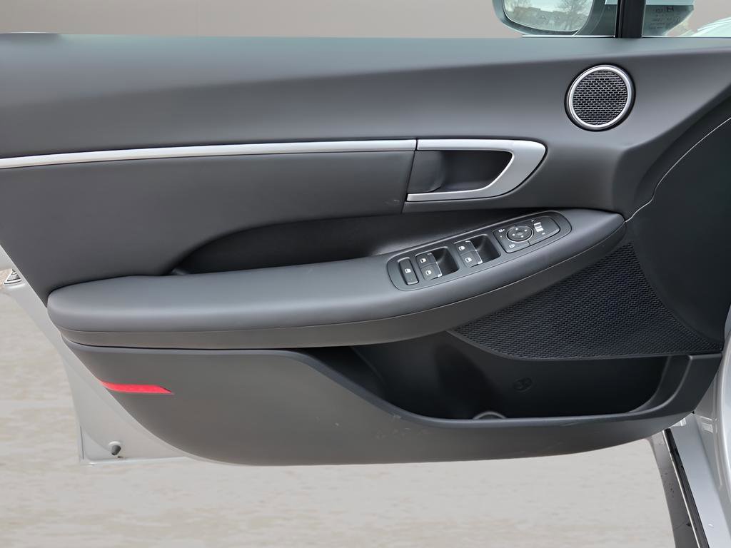 New 2026 Hyundai Sonata Blue FWD image 12
