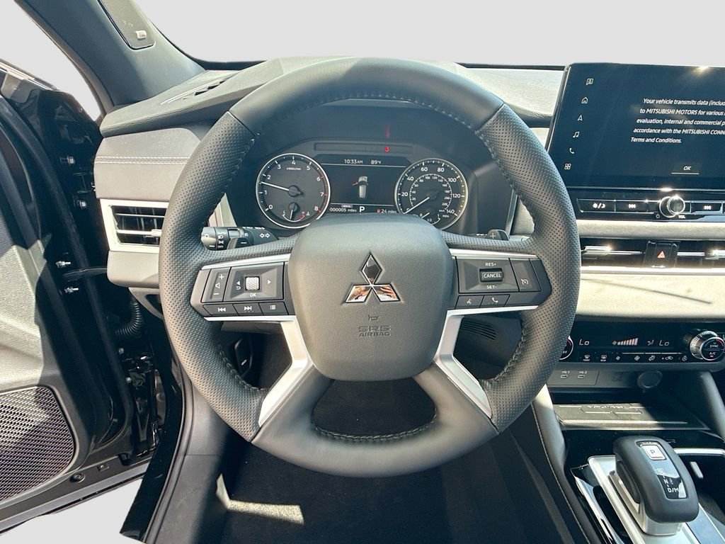New 2026 Mitsubishi Outlander LE FWD image 11