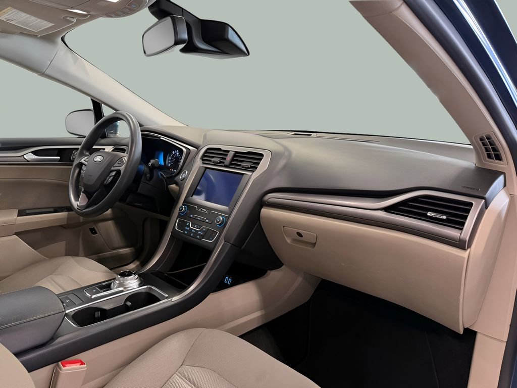 Used 2019 Ford Fusion SE image 33