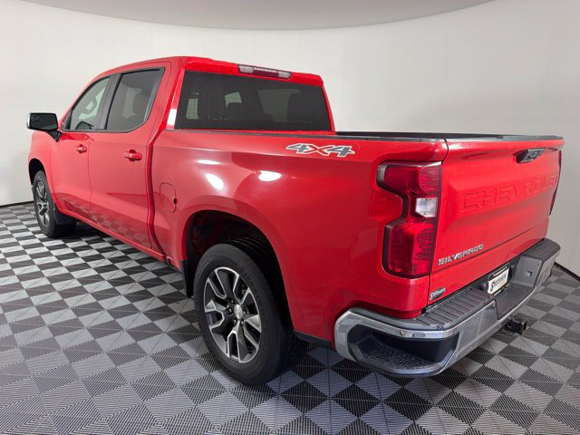 Used 2022 Chevrolet Silverado 1500 LT AWD/4WD image 3