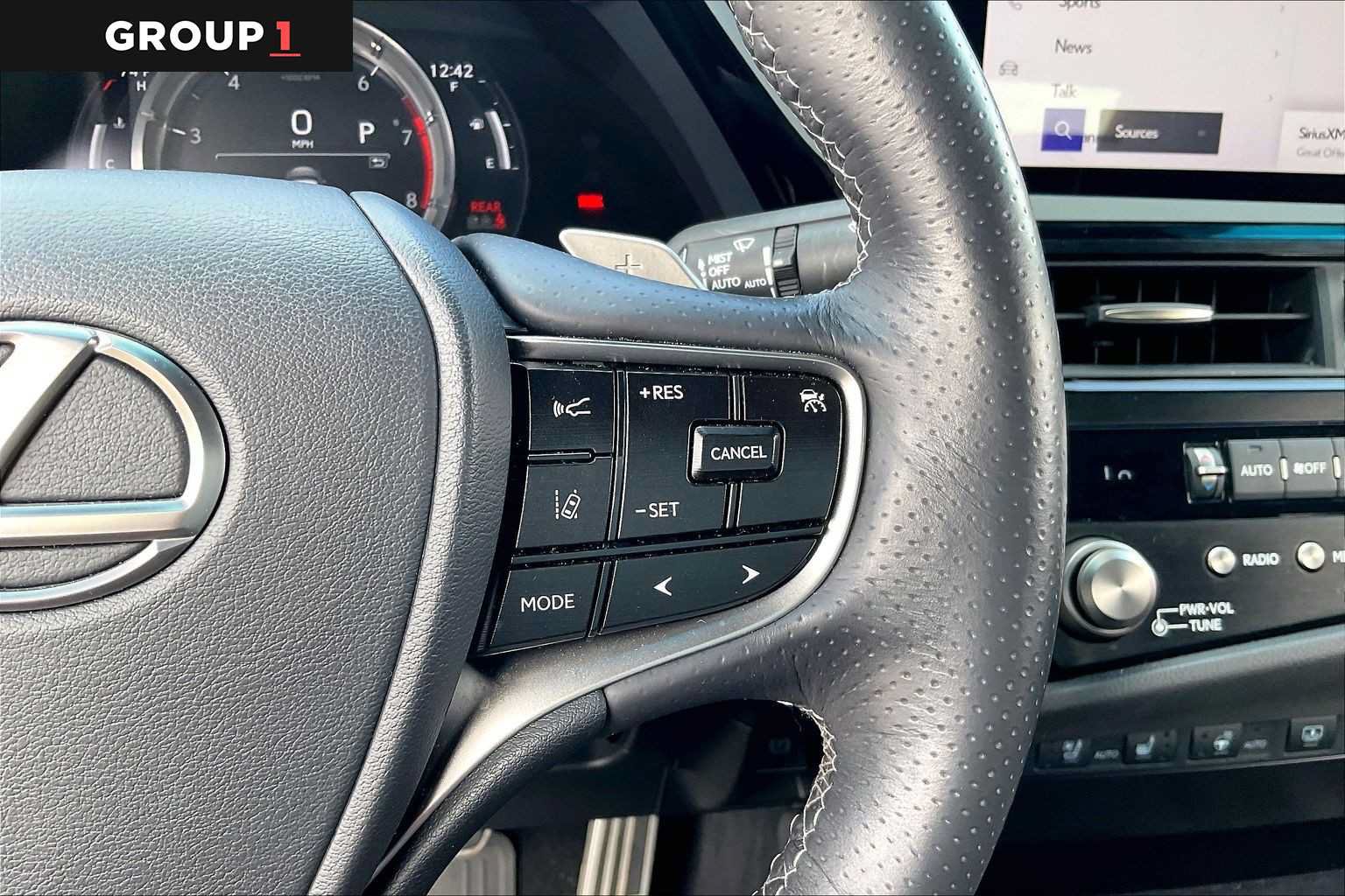Certified 2024 Lexus ES 350 F Sport w/ Accessory Package (Z2) FWD image 23
