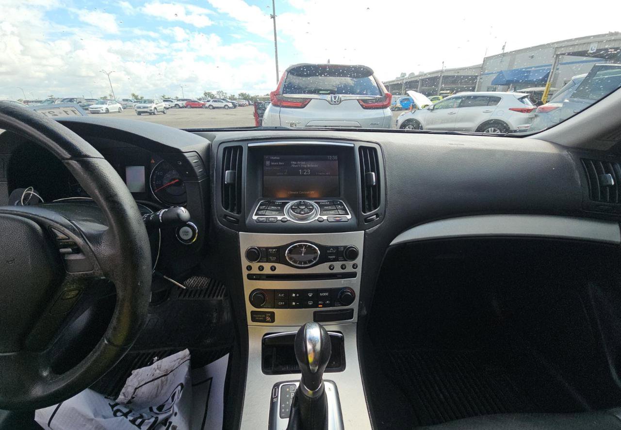 Used 2009 INFINITI G37 Journey w/ Premium Pkg image 14