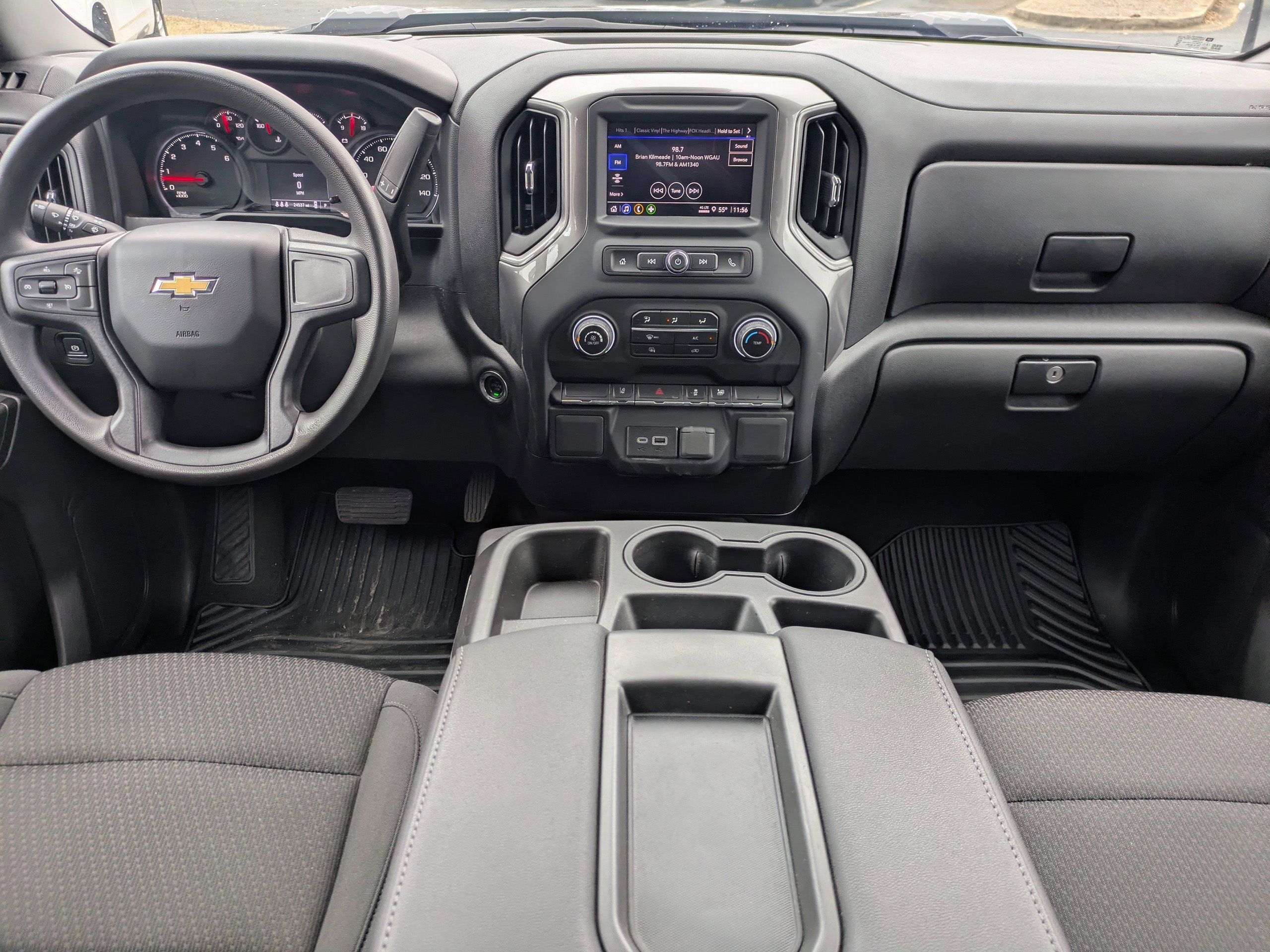 Used 2024 Chevrolet Silverado 2500 Custom image 15