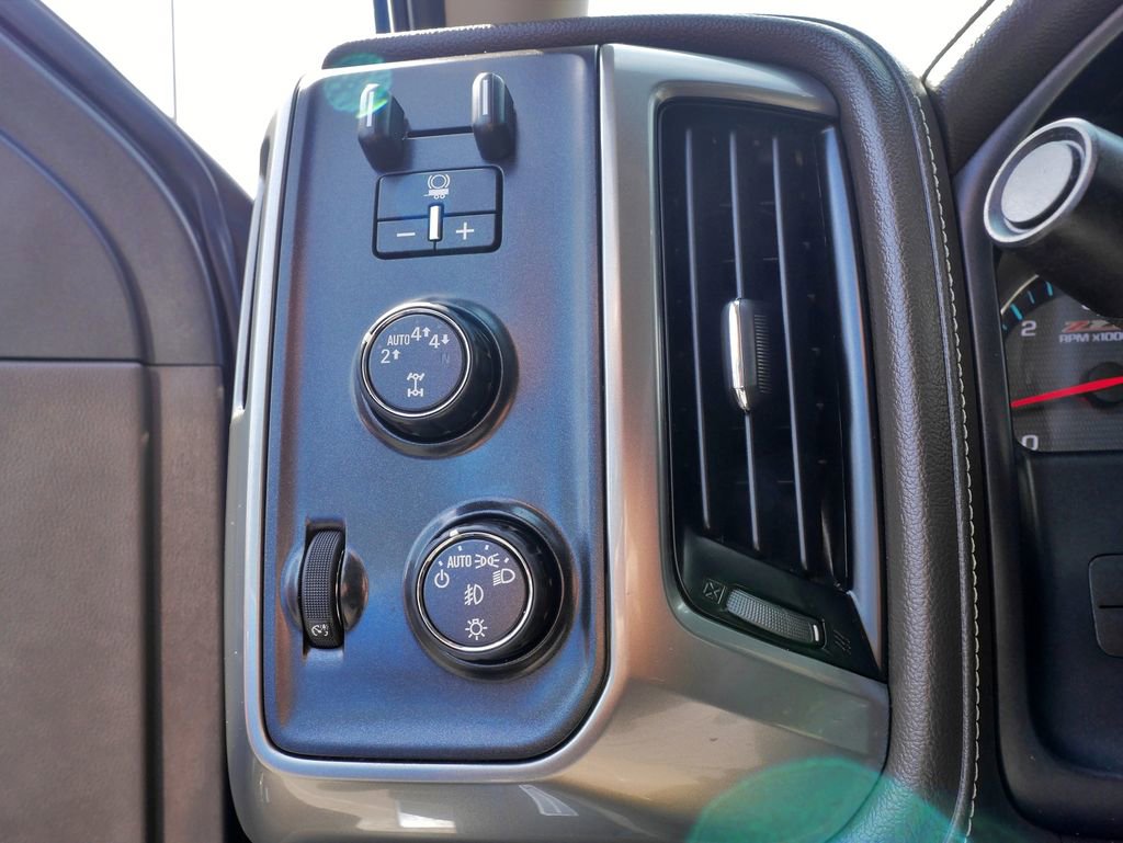 Used 2017 Chevrolet Silverado 1500 LTZ Z71 w/ LTZ Plus Package image 23