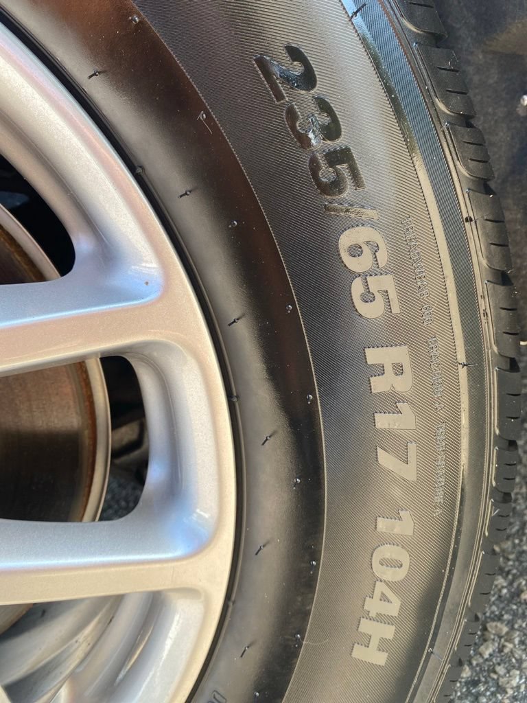 Used 2023 Chrysler Voyager LX FWD image 33