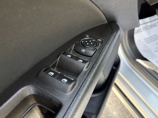 Used 2020 Ford Fusion SE FWD image 17