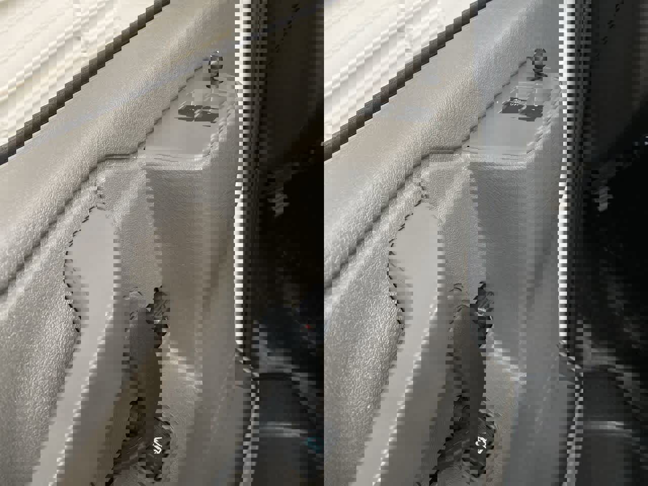 Used 2025 Chevrolet Express 2500 Extended w/ Driver Convenience Package image 14