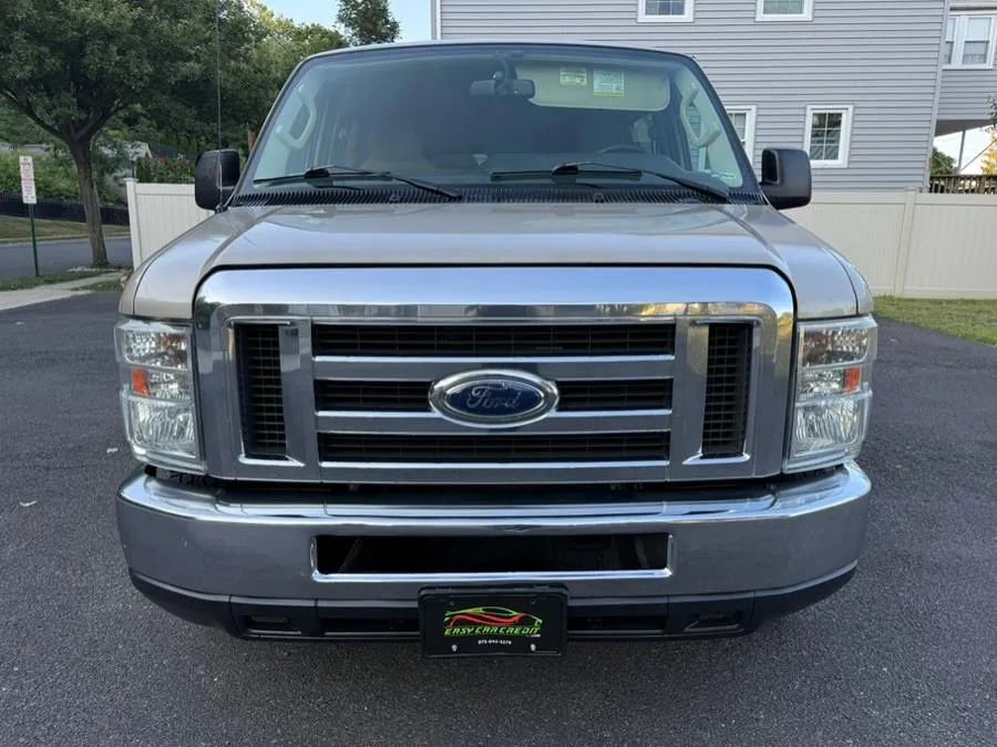 Used 2013 Ford E-350 and Econoline 350 XLT image 13