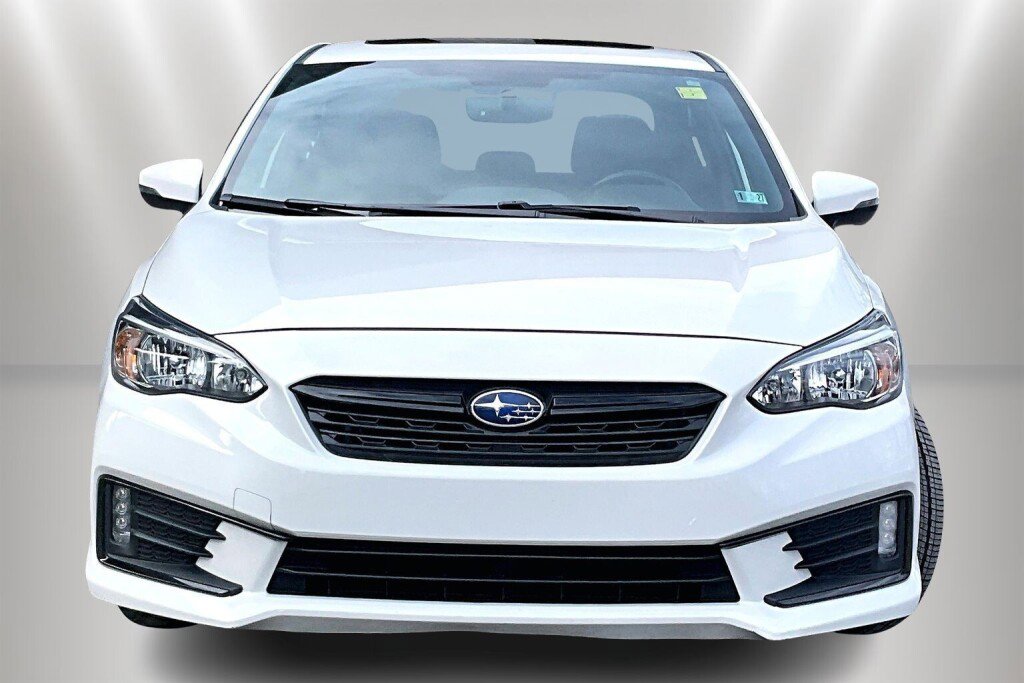 Used 2023 Subaru Impreza 2.0i Sport image 2