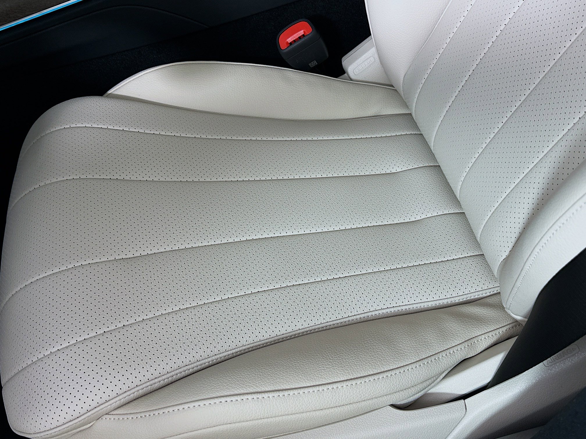 Certified 2025 Mercedes-Benz E 350 4MATIC Sedan image 25