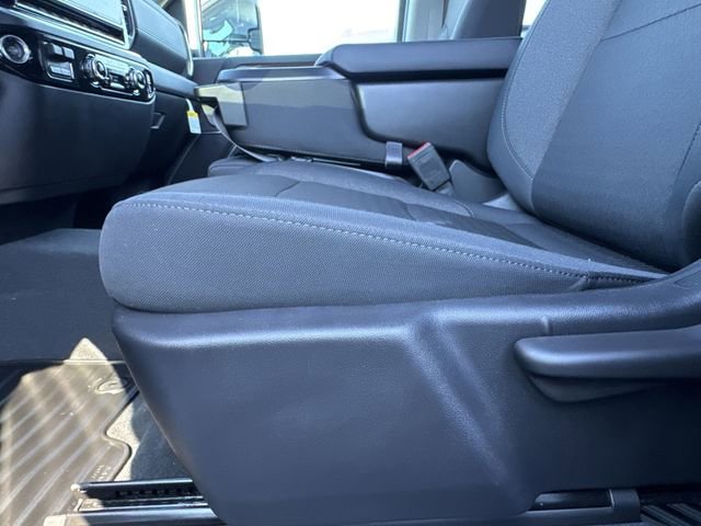 New 2026 GMC Sierra 2500 SLE image 7