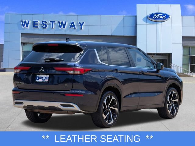 Used 2024 Mitsubishi Outlander SE FWD image 3