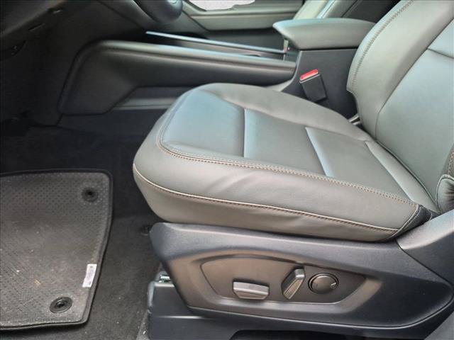 New 2027 Ford Explorer Active w/ Active Comfort Package RWD image 4