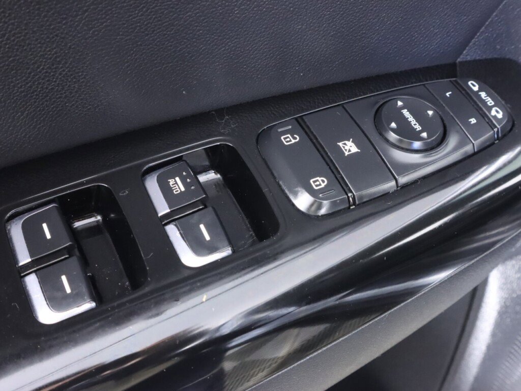 Used 2018 Kia Sportage EX AWD/4WD image 28