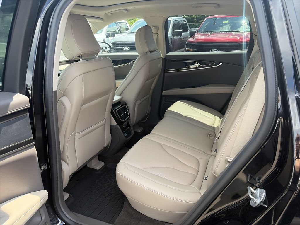 Certified 2023 Lincoln Nautilus Reserve AWD/4WD image 19