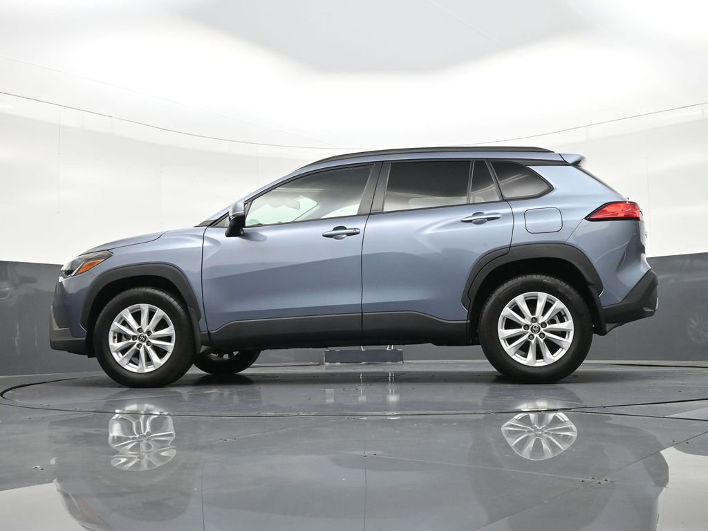 Used 2023 Toyota Corolla Cross LE image 24