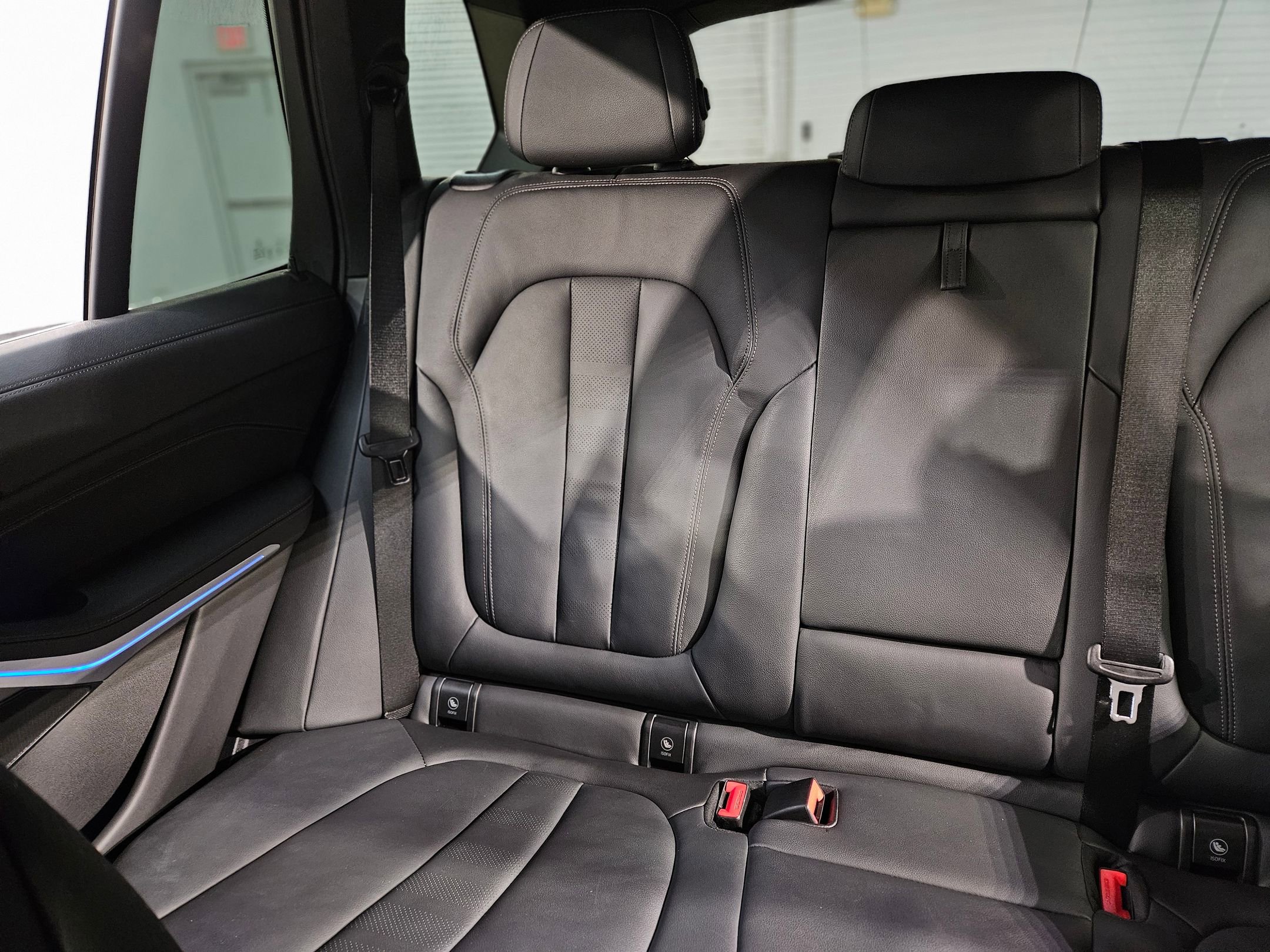 Used 2022 BMW X5 xDrive40i w/ Premium Package image 12