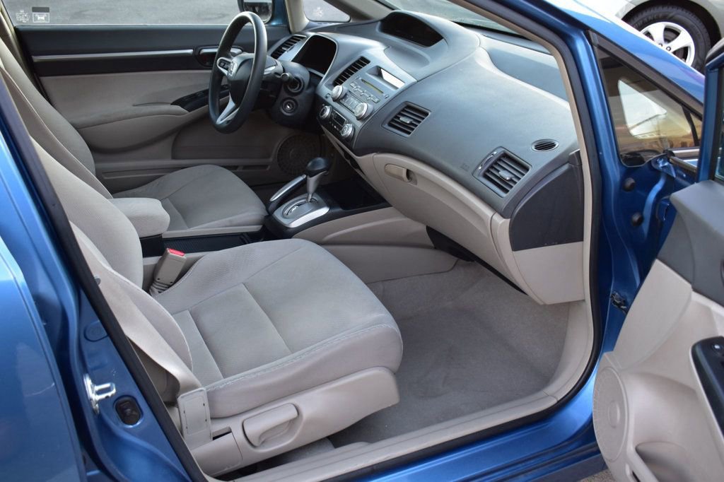 Used 2010 Honda Civic Hybrid Sedan image 19