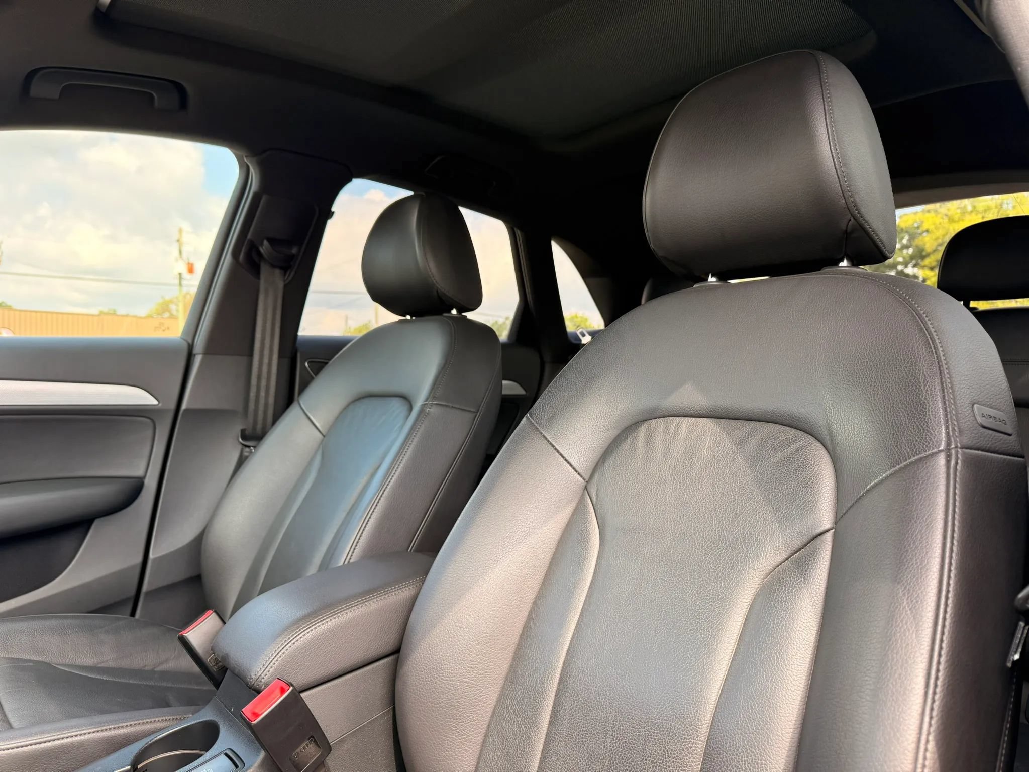 Used 2018 Audi Q3 2.0T Premium Plus w/ Premium Plus Package FWD image 13