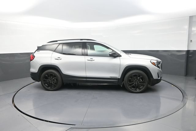 Used 2021 GMC Terrain SLT w/ Elevation Edition AWD/4WD image 15