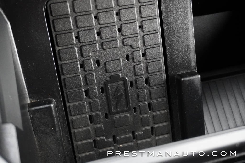 Used 2025 Ford F250 Lariat w/ Chrome Package image 45