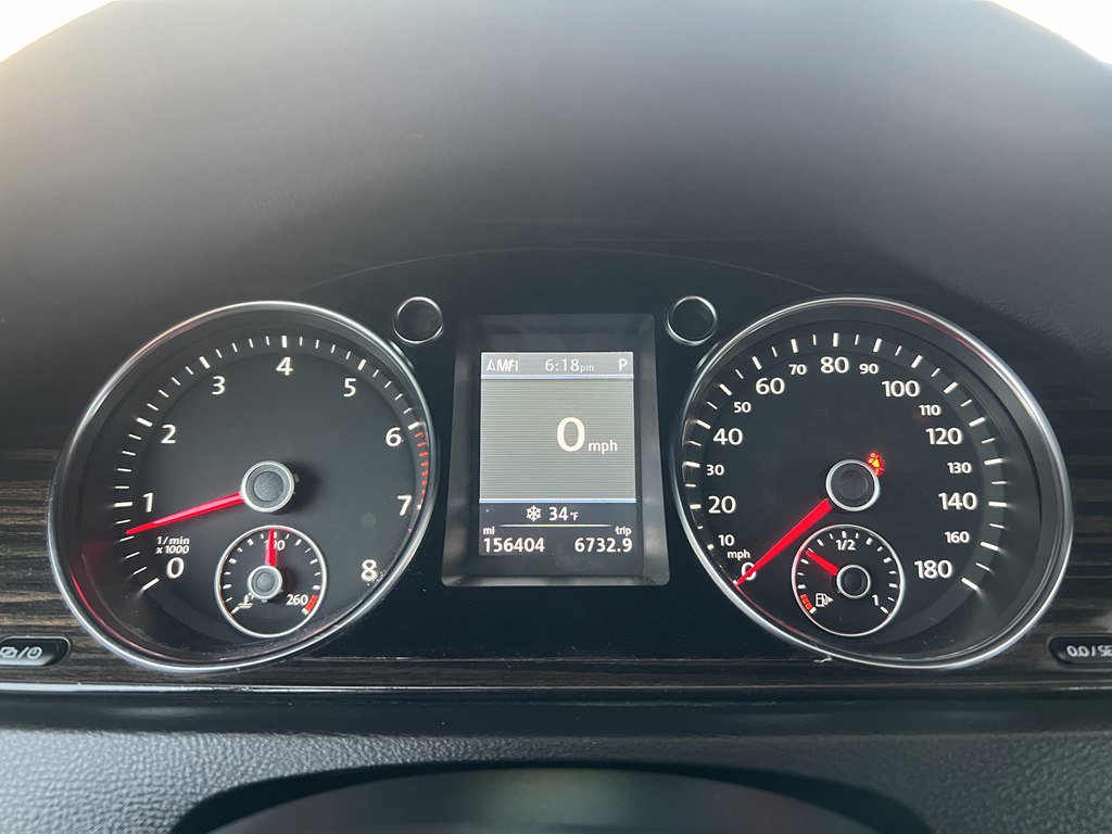 Used 2013 Volkswagen CC Executive image 18