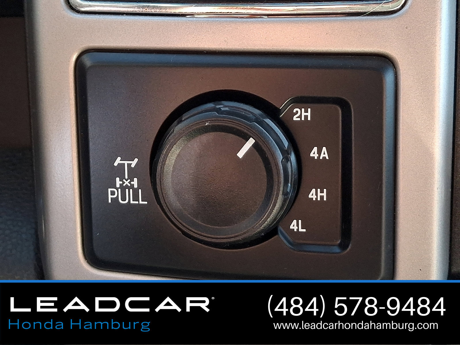 Used 2018 Ford F150 Lariat w/ Equipment Group 502A Luxury AWD/4WD image 25