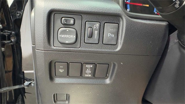Used 2015 Toyota 4Runner Limited image 23