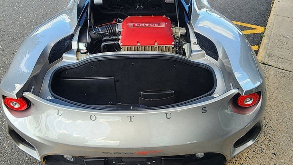 Used 2020 Lotus Evora RWD image 7