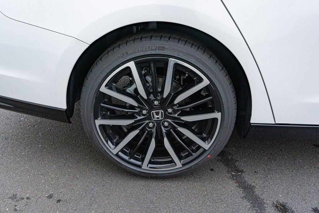 New 2026 Honda Accord Touring image 10