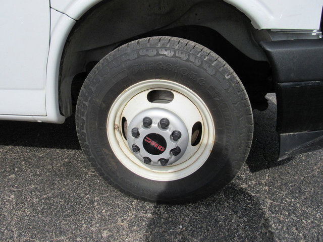 Used 2022 GMC Savana 3500 Extended w/ Power Convenience Package RWD image 10