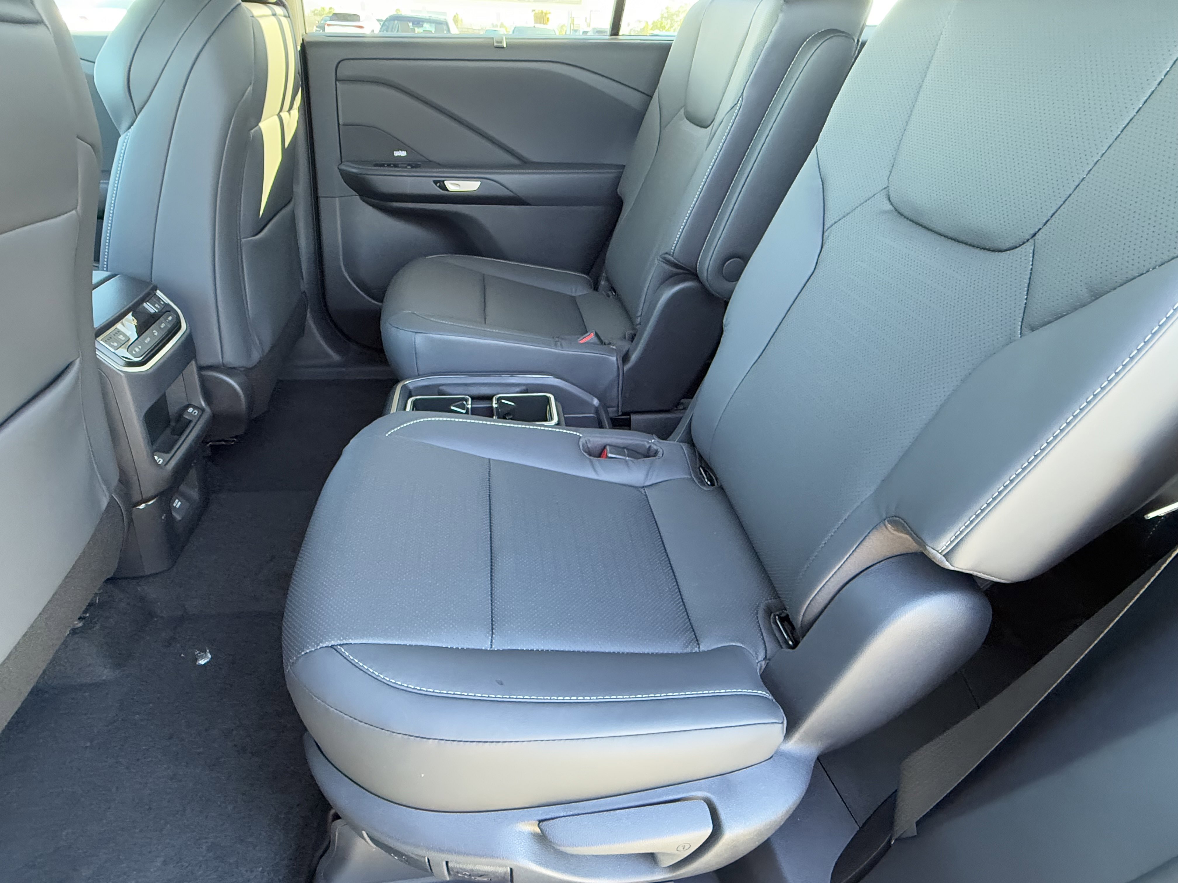 New 2026 Lexus TX 500h AWD image 24