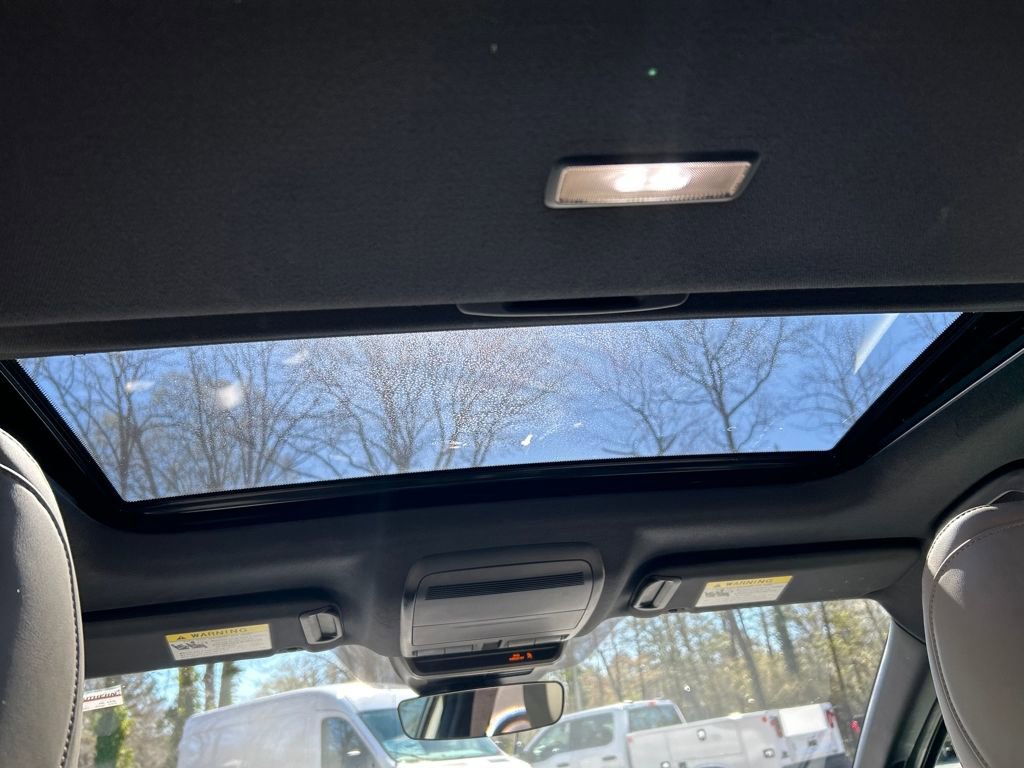 Used 2024 MAZDA MAZDA3 s image 29