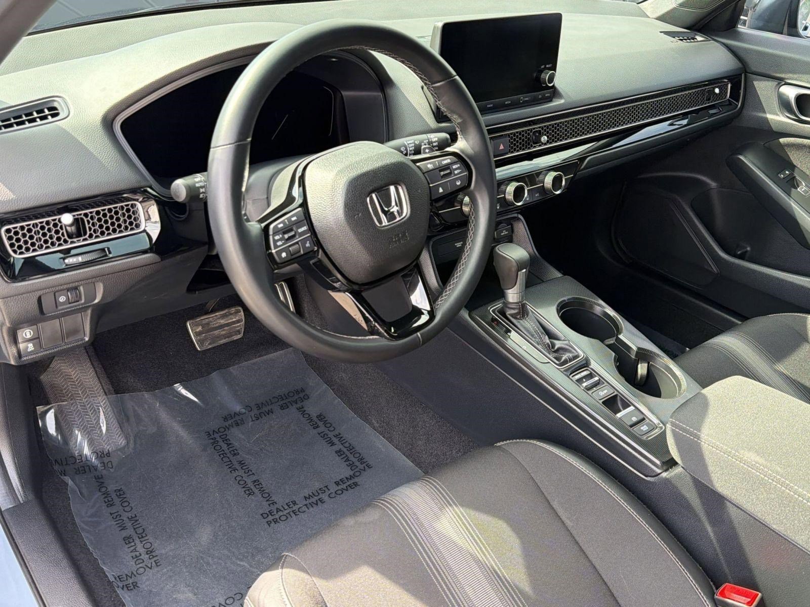 Used 2024 Honda Civic Sport image 4