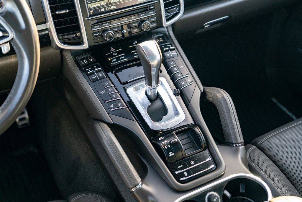 Used 2016 Porsche Cayenne S w/ Premium Plus Package image 23