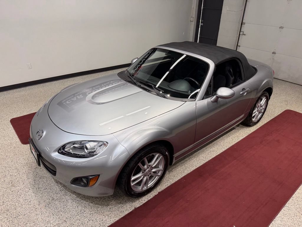 Used 2011 MAZDA MX-5 Miata Sport RWD image 60