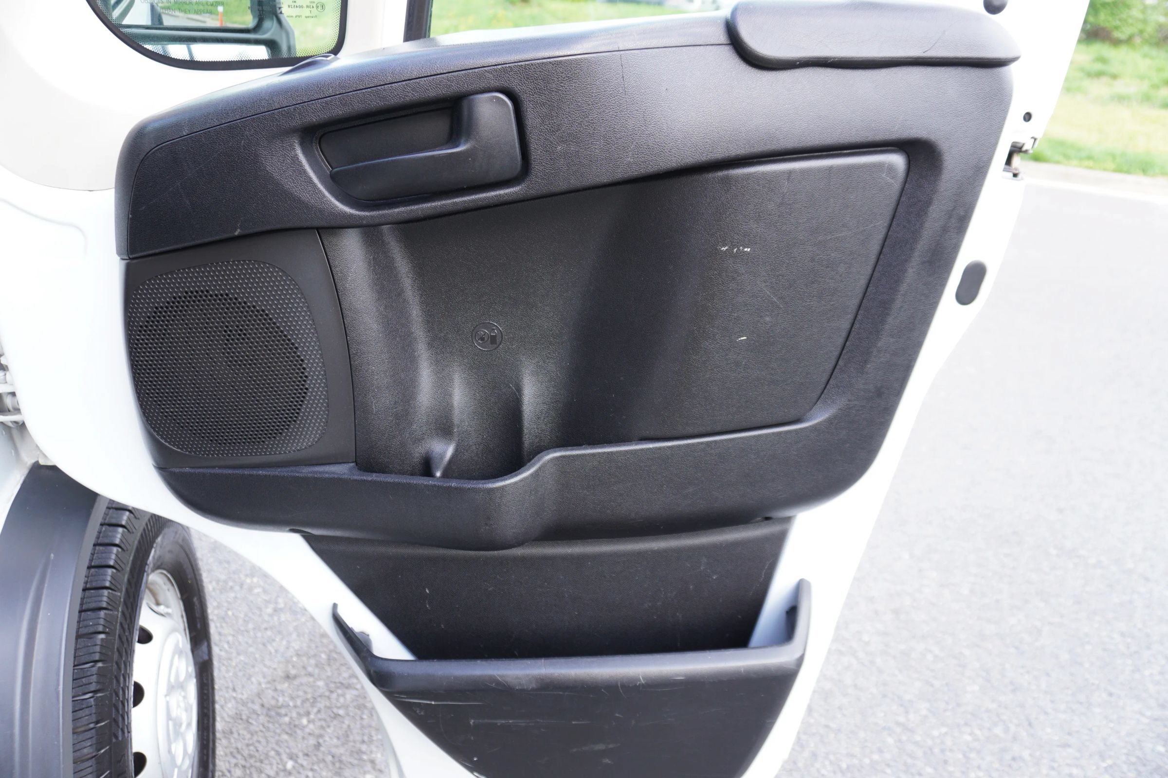 Used 2015 RAM ProMaster 1500 w/ Interior Convenience Group FWD image 14