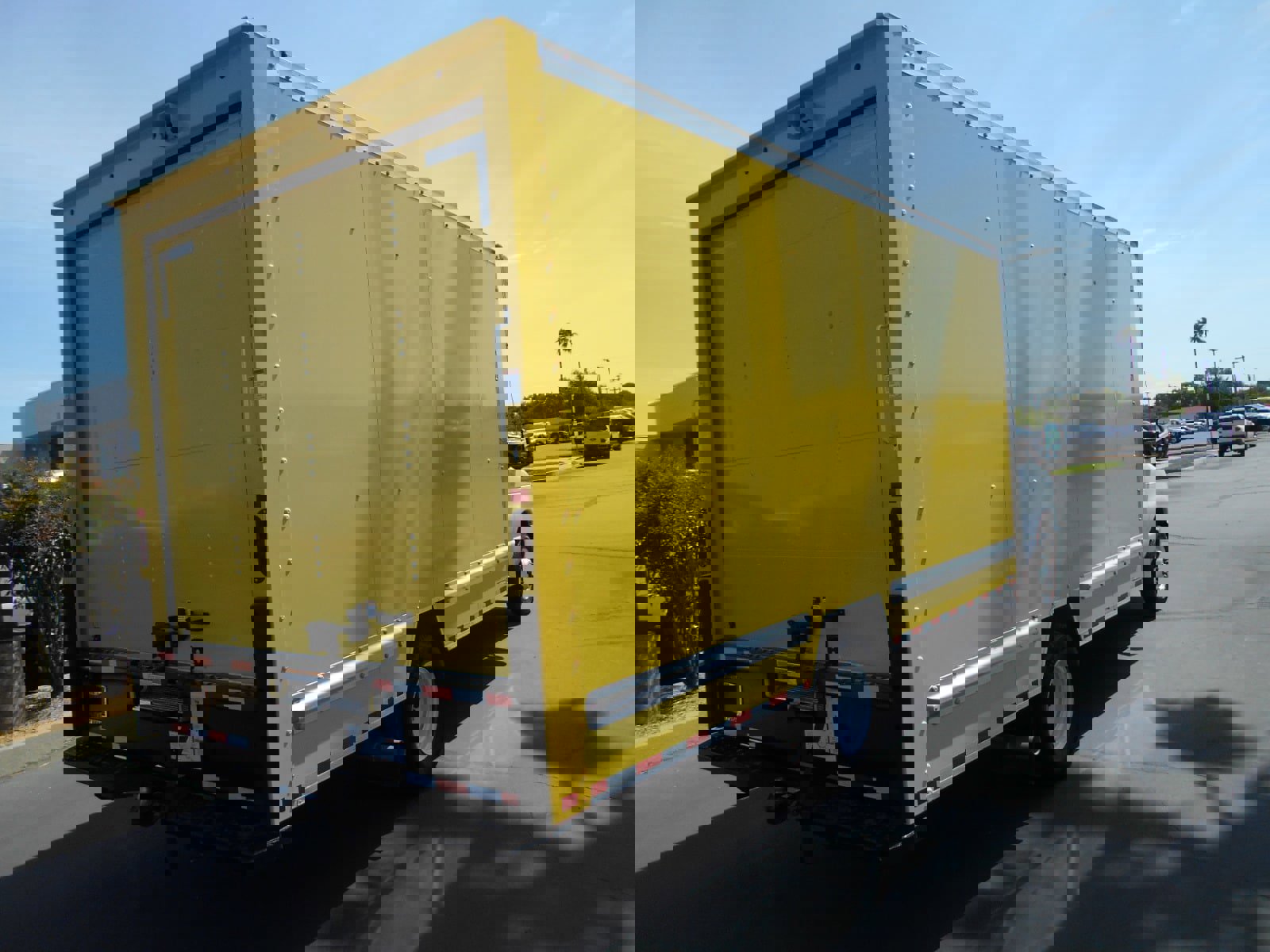 Used 2024 Ford E-350 and Econoline 350 Super Duty w/ Driver's Safety Package image 7