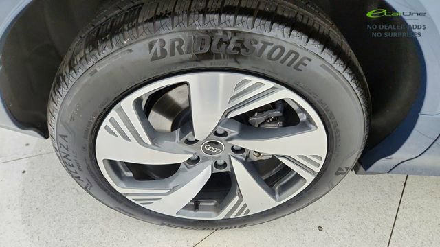 Used 2025 Audi Q6 e-tron Premium w/ Convenience Package image 57
