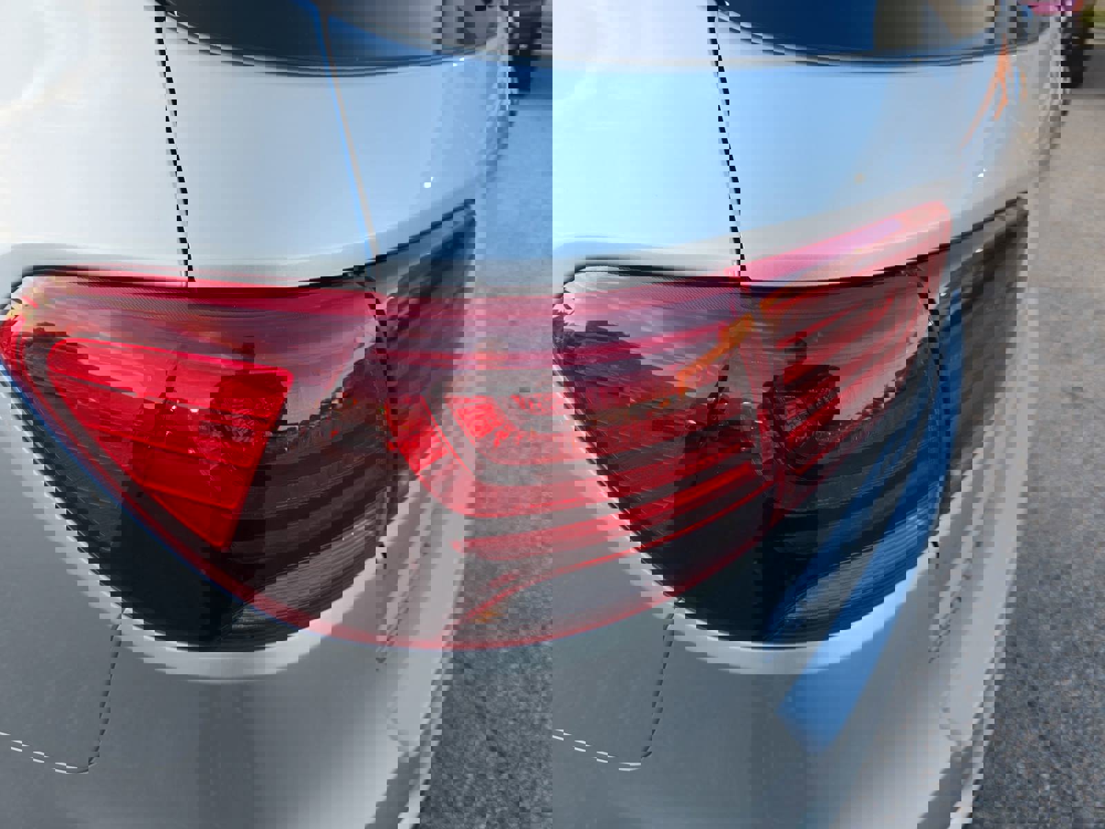 Used 2020 Kia Sorento LX FWD image 32