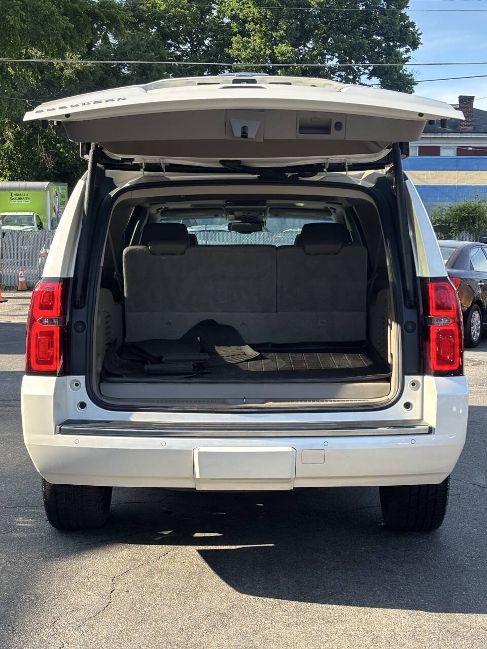 Used 2015 Chevrolet Suburban LTZ AWD/4WD image 9