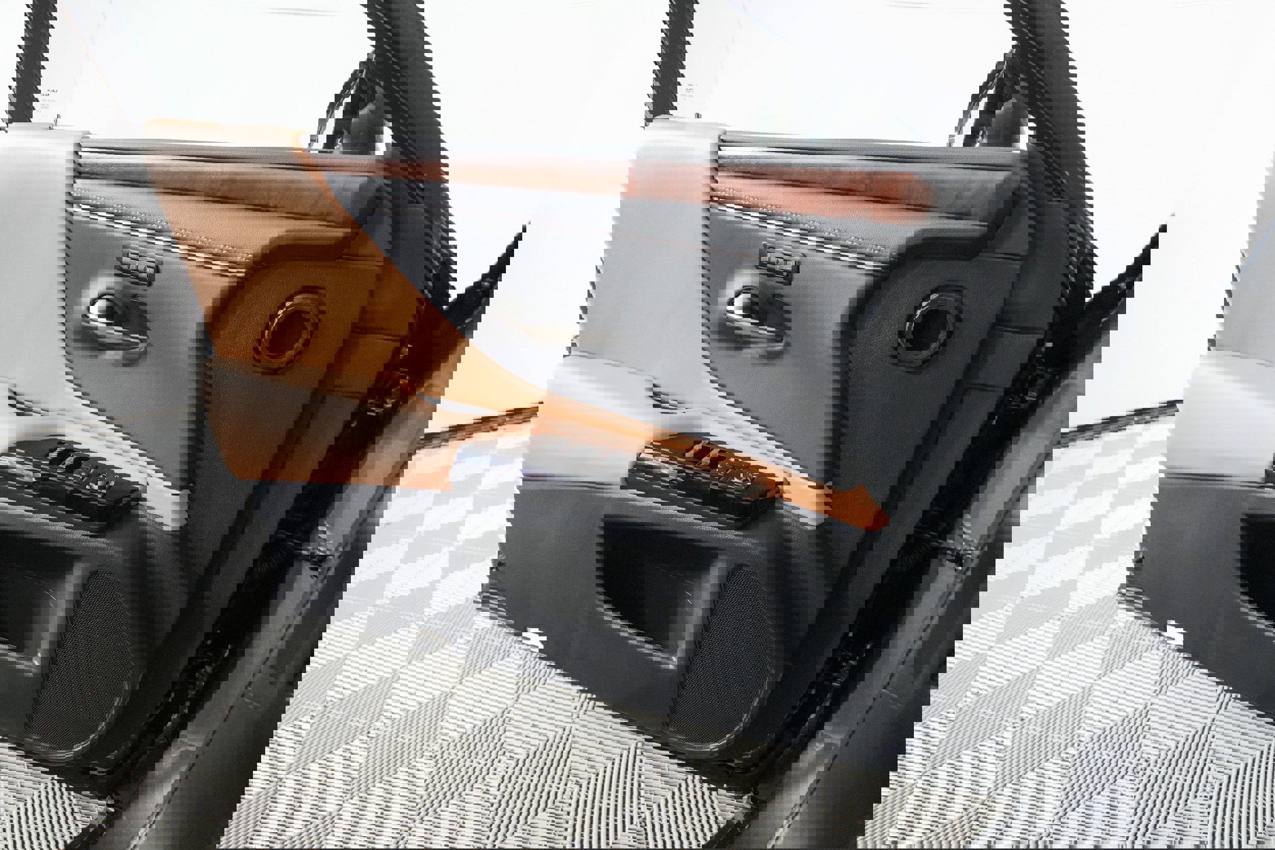 New 2025 Lexus ES 350 w/ Premium Package image 10