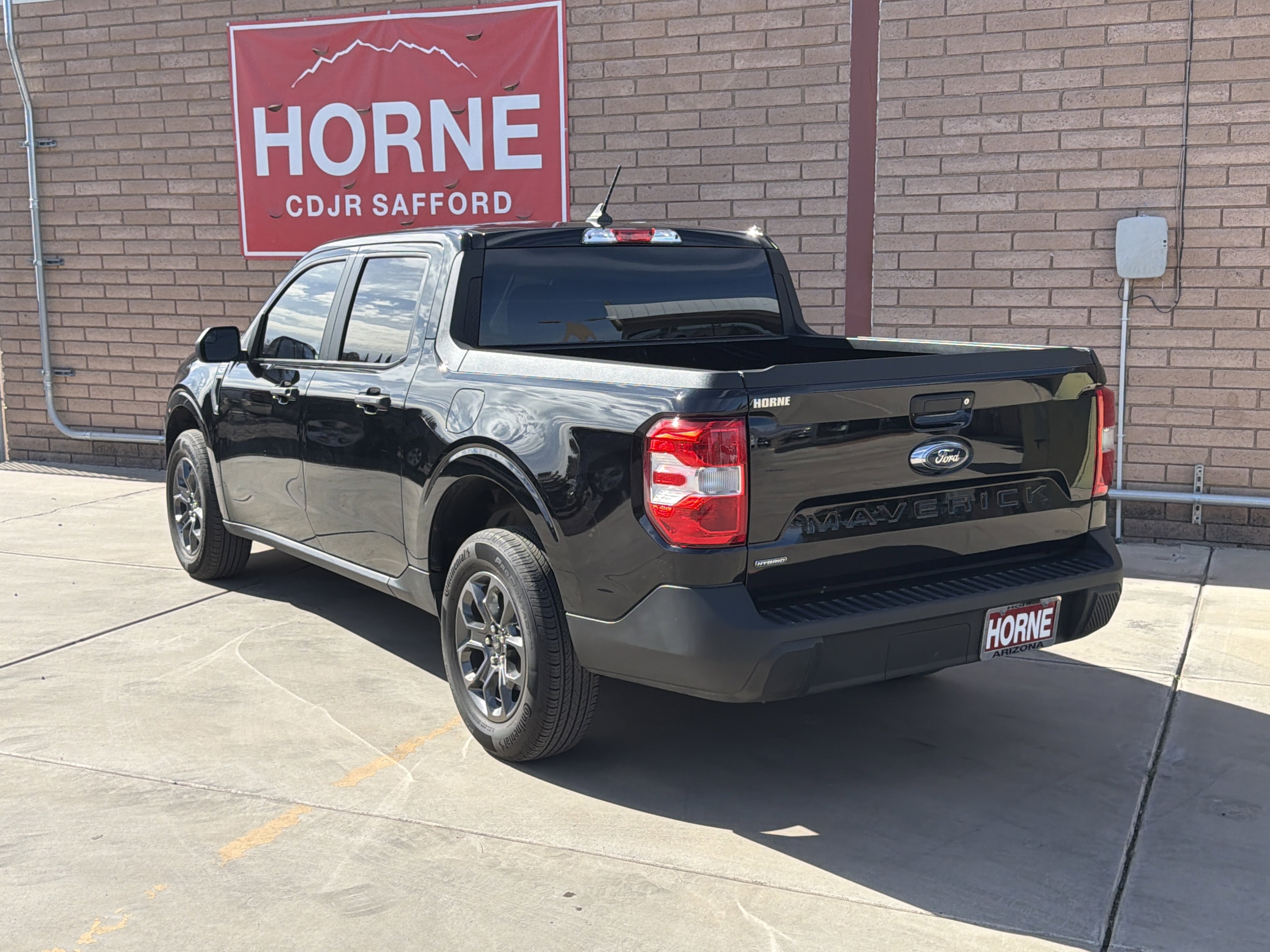 Used 2024 Ford Maverick XLT image 3
